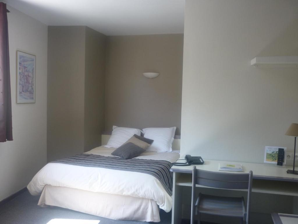 Logis Hotel Le Relais Du Serre Dieulefit Værelse billede