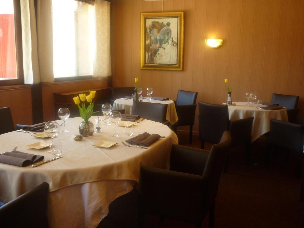 Logis Hotel Le Relais Du Serre Dieulefit Eksteriør billede